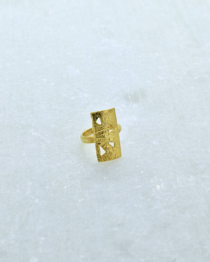 wrinkled silver ring gold plated 1