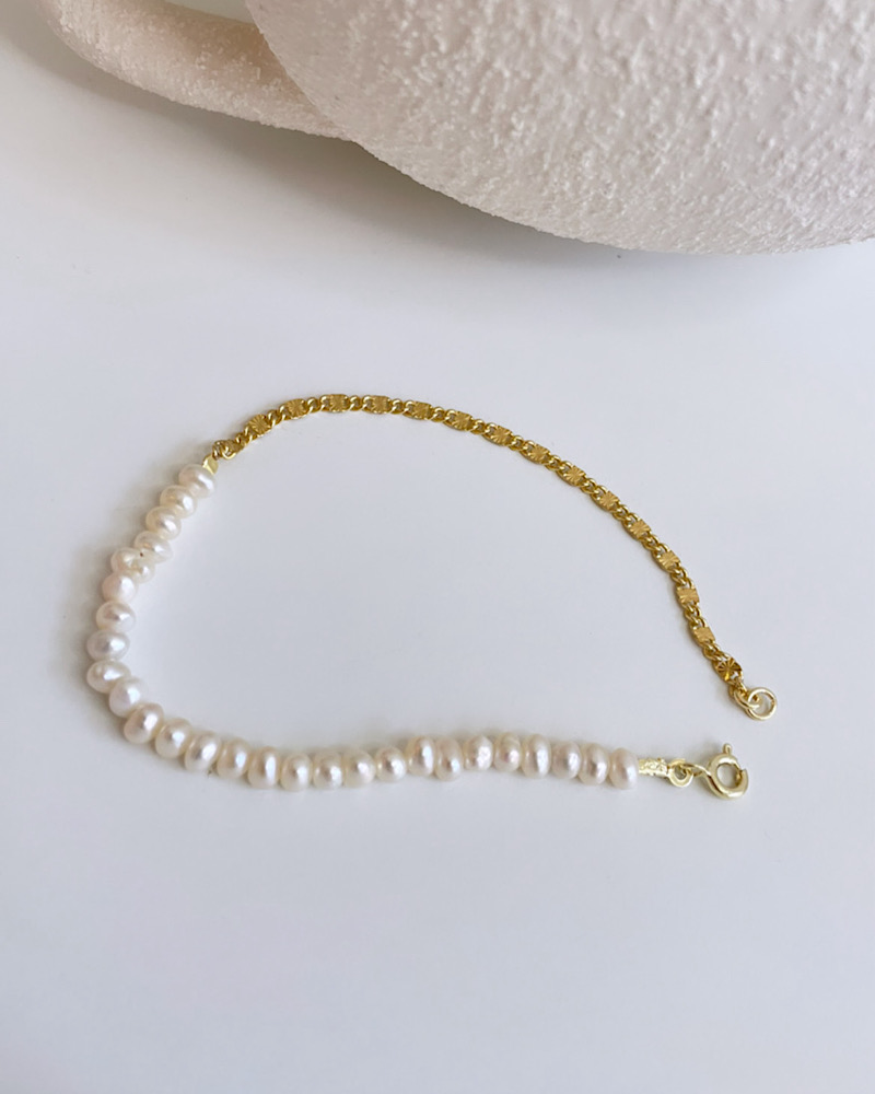 Ilaira Bracelet - Image 2