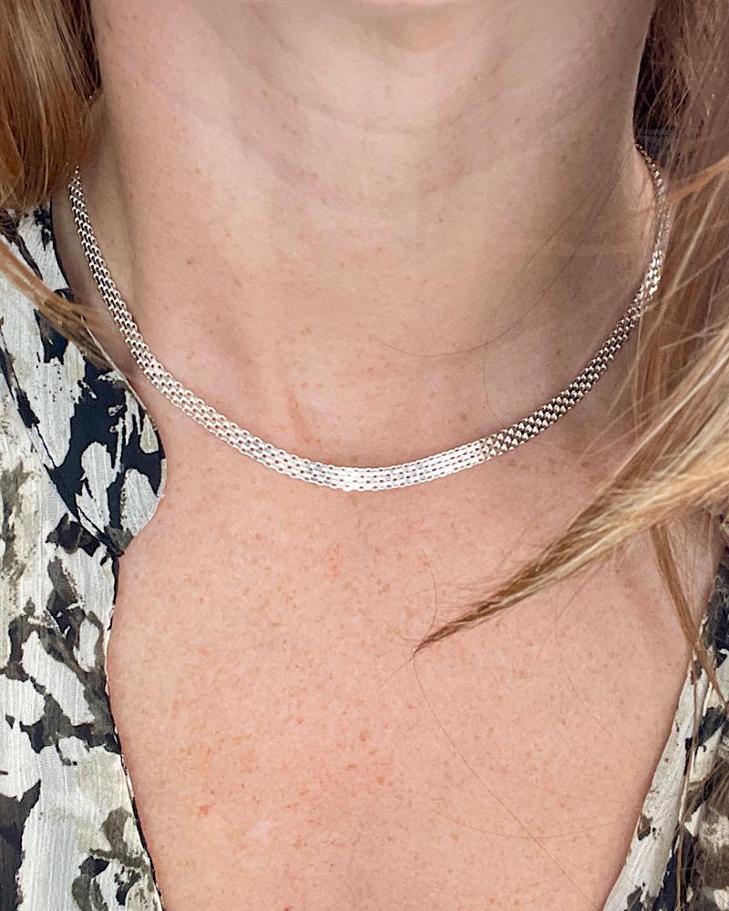 Lola Chain Necklace - Image 3